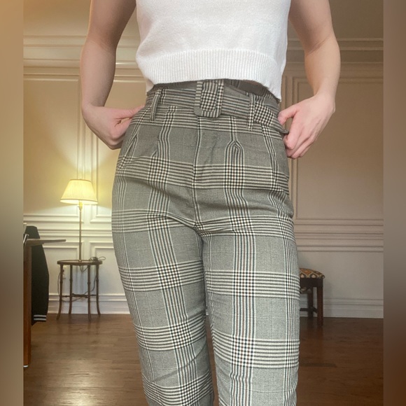 Plaid Paper Bag Pleated Pants - Picture 3 of 4